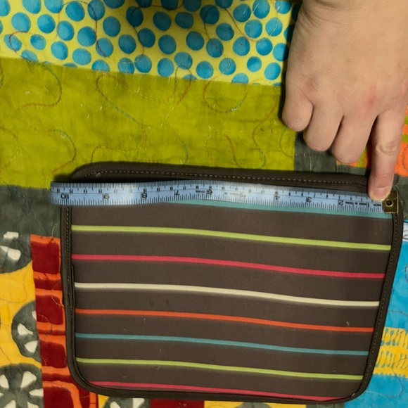 (2) ipad cases - Picture 3 of 10